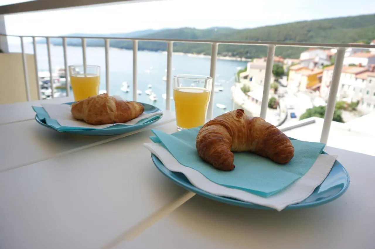 Apartment Layla - Intermezzo With Sea View In Center Of Rabac Croatia