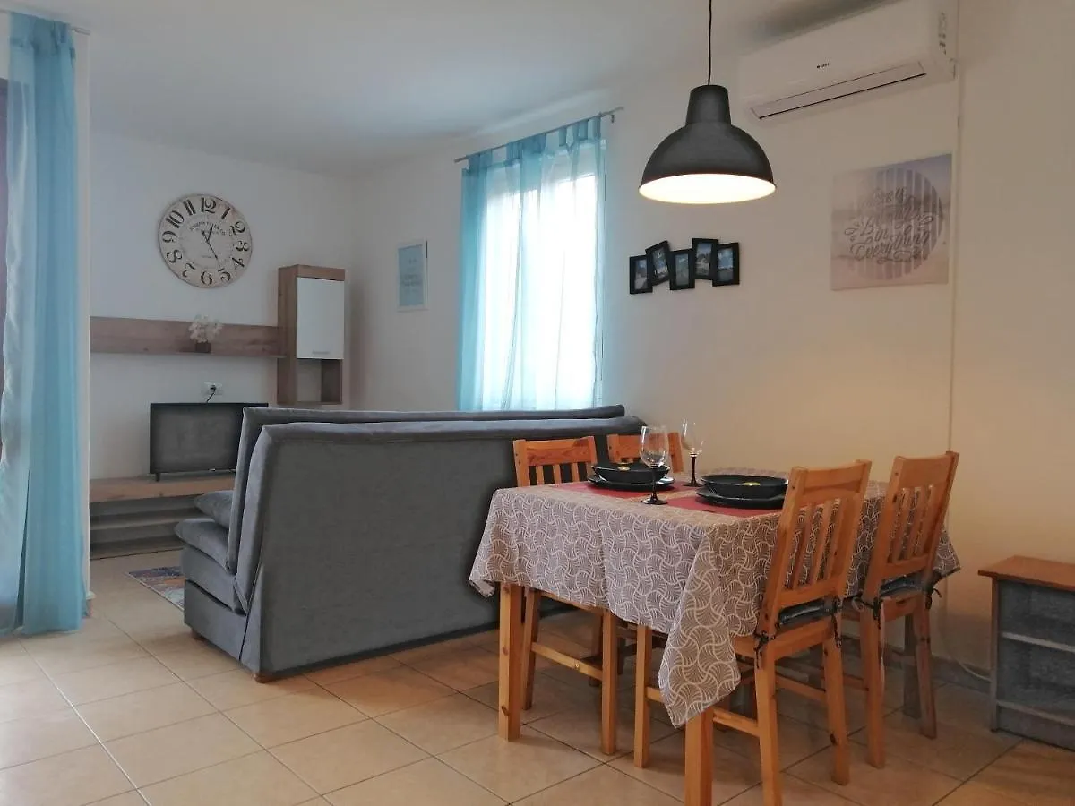 Apartment Layla - Intermezzo With Sea View In Center Of Rabac 0*,