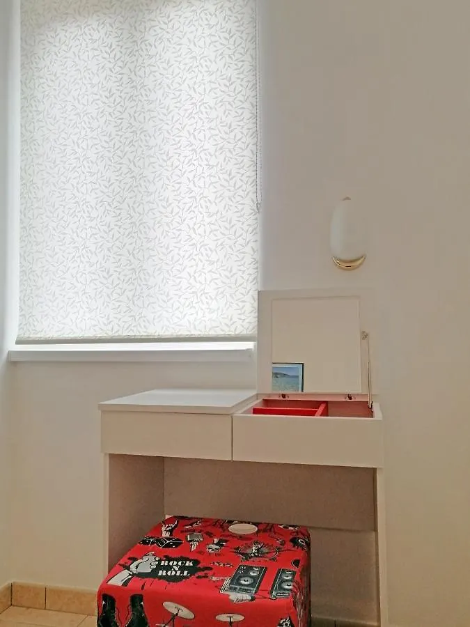 Apartment Layla - Intermezzo With Sea View In Center Of Rabac Croatia