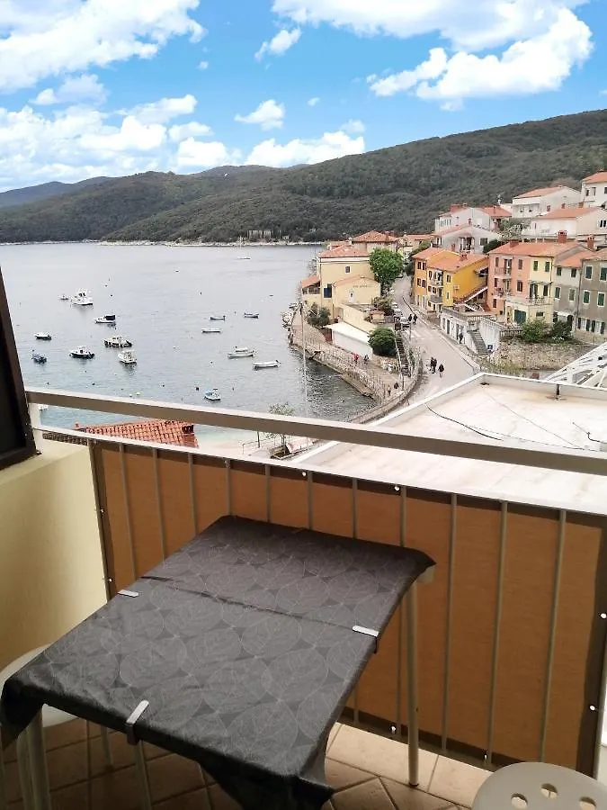 Apartment Layla - Intermezzo With Sea View In Center Of Rabac